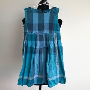 Burberry sleeveless dress w plaid print. Size 6yrs